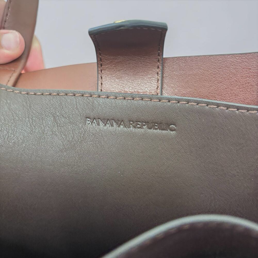Banana Republic Leather Tote - Picture 4 of 6
